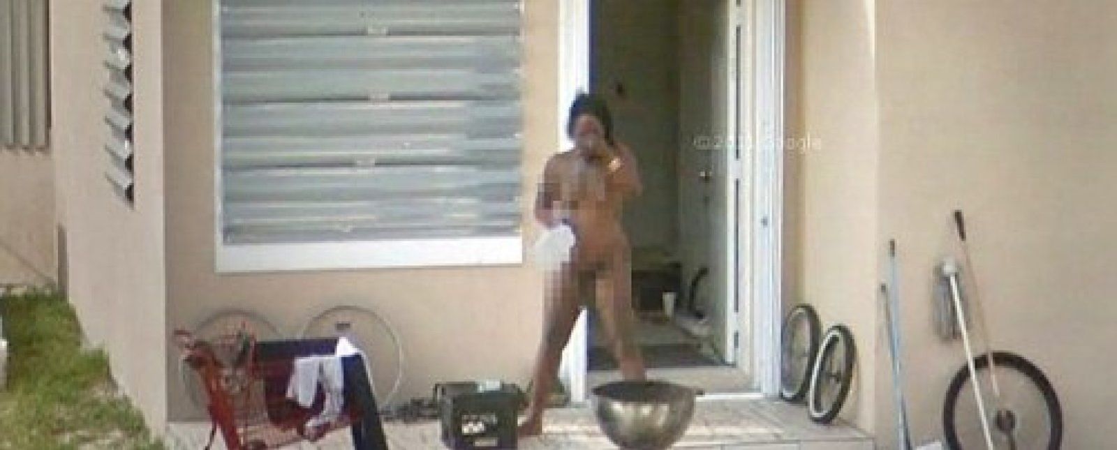 Foto: La mujer desnuda captada por Google Street View que se hizo viral