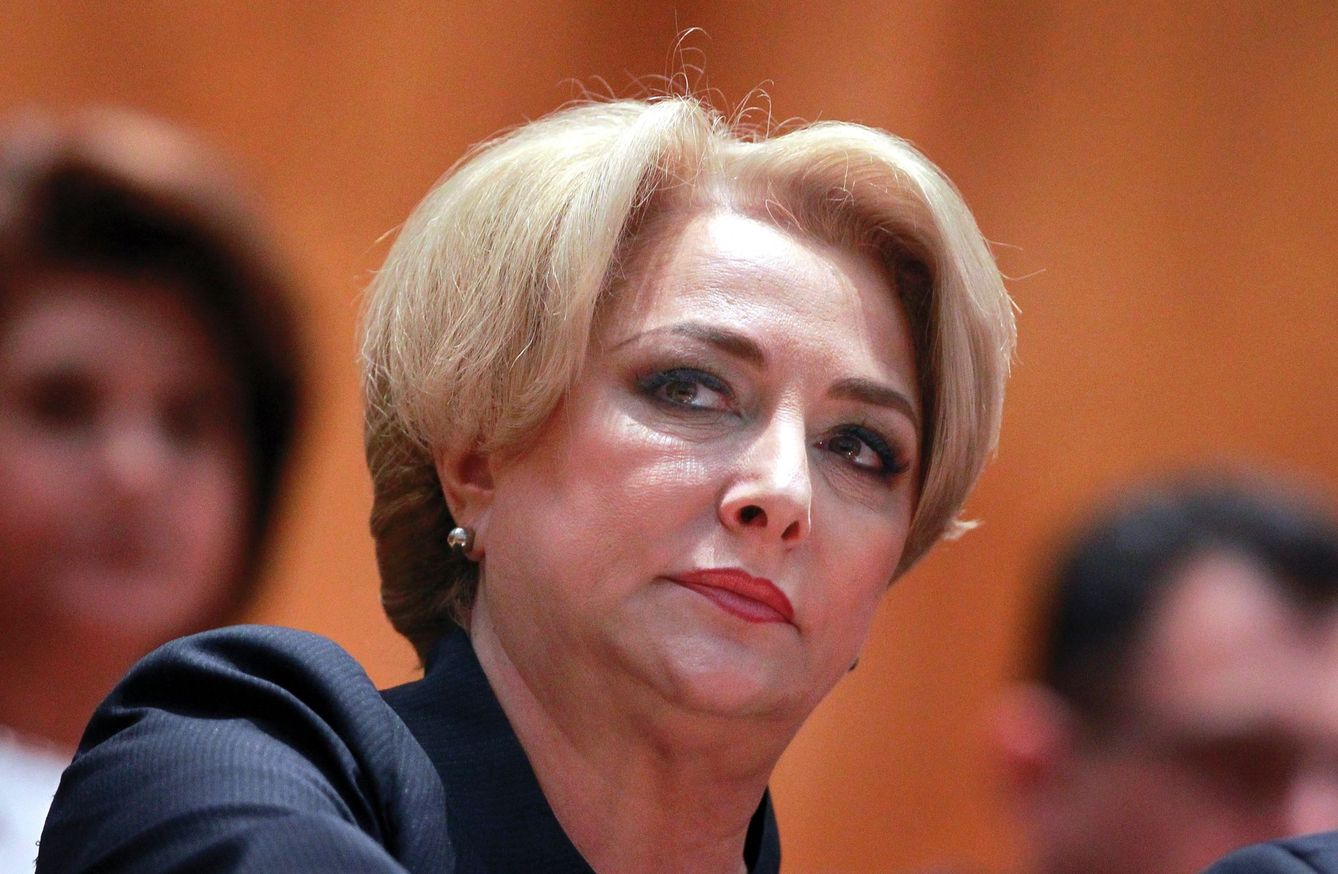 Viorica D?ncil?, la controvertida primera ministra impulsora del referendo contra las bodas gais. (EFE)