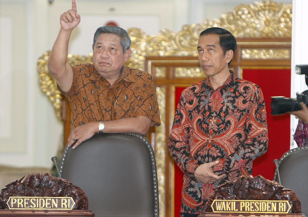Foto: Widodo (derecha) con el presidente saliente, Yudhoyono (Reuters)