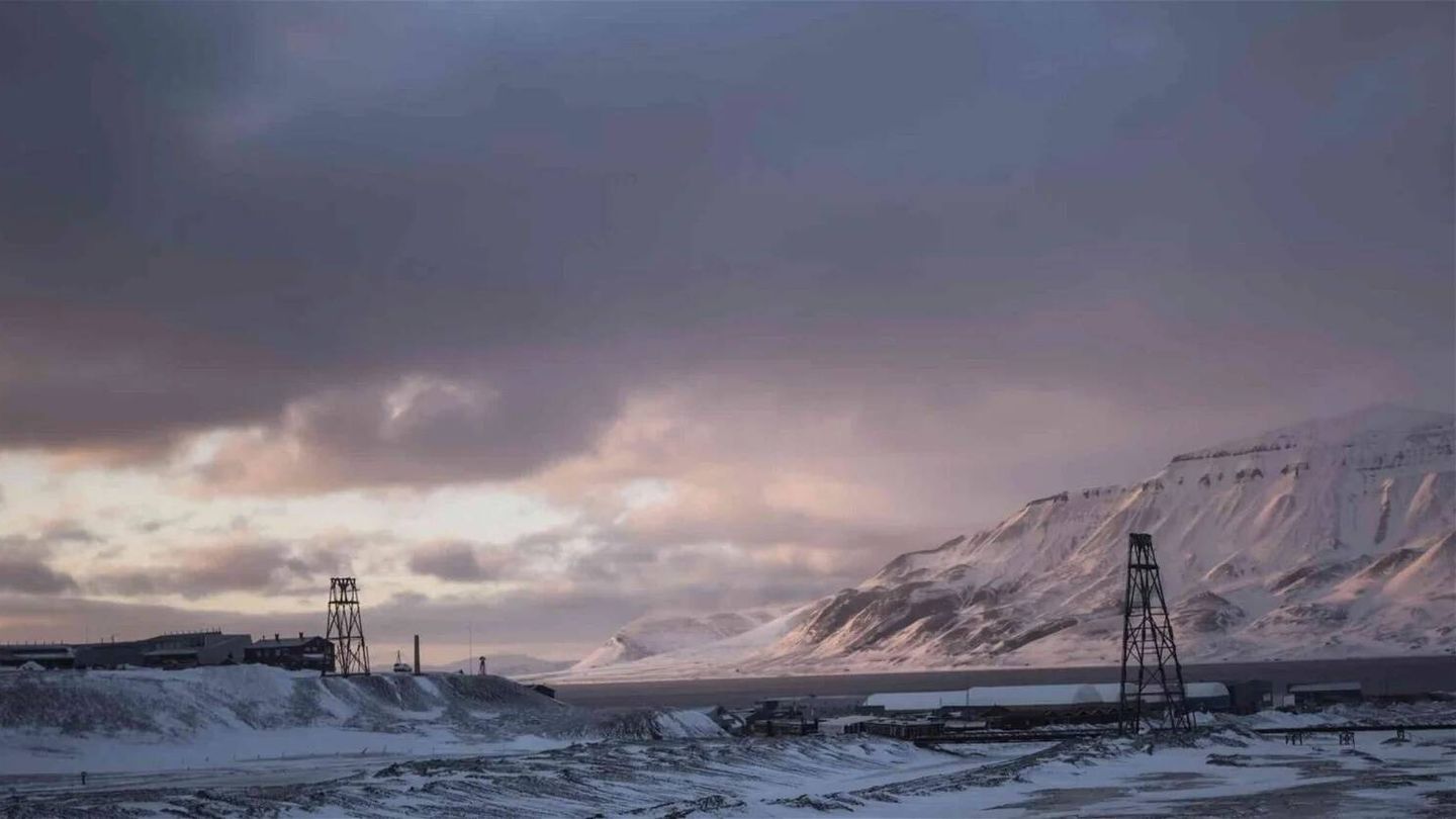 Longyearbyen en Svalbard (James Padolsey/Unsplash).