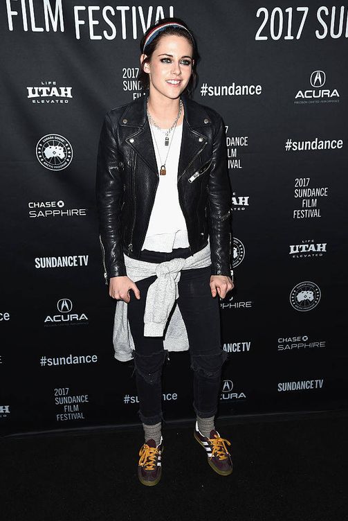 La actriz Kristen Stewart con estética grunge (Getty Images).