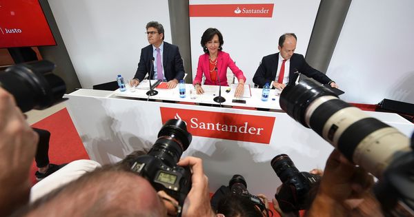 Foto: Ana Botín, presidenta de Banco Santander, en la presentación de la compra del Popular. (EFE)