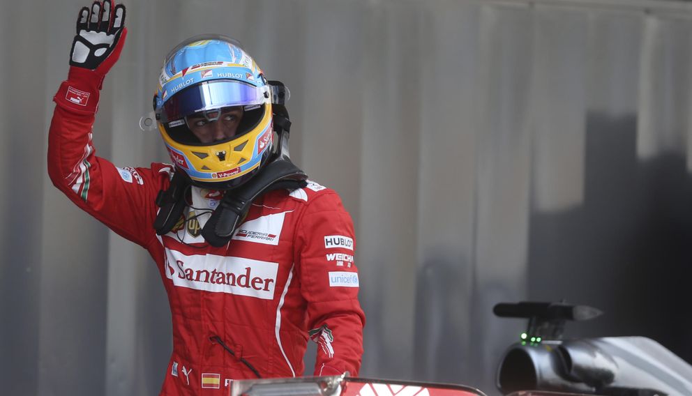Fernando Alonso, tras acabar séptimo en la sesión de calificación. (AP)