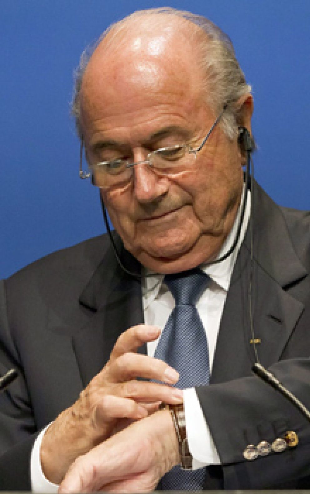Foto: Blatter, reelegido como presidente de la FIFA en medio del escándalo de Qatar