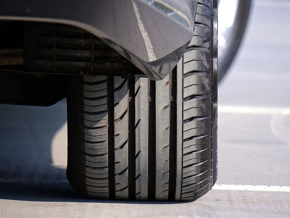 Foto: Comprobar la presión de los neumáticos es fundamental. Foto: Pixabay.