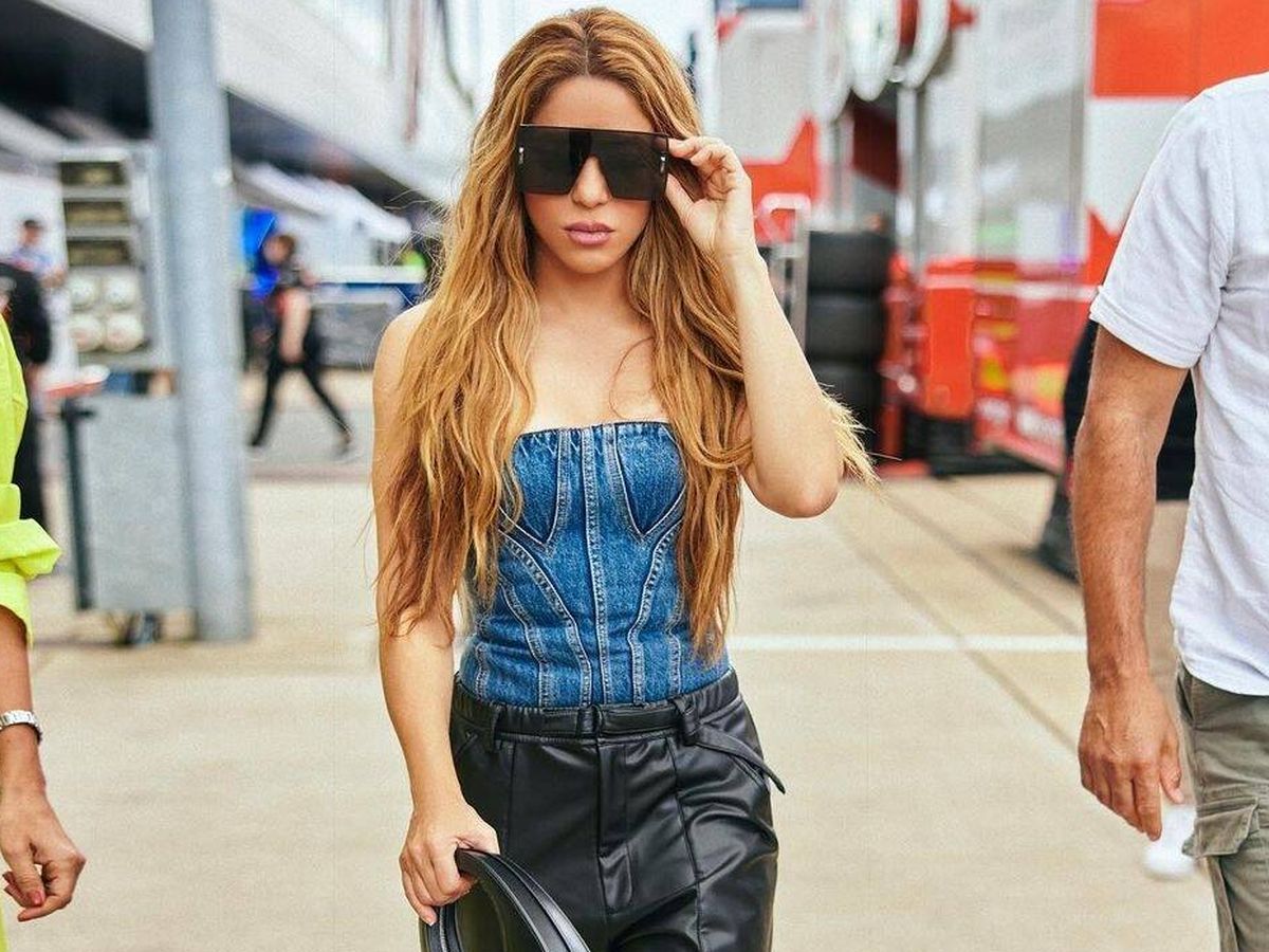 Foto: Shakira pasea por el circuito de Fórmula 1 de Silverstone, en Londres. (Instagram/@shakira)
