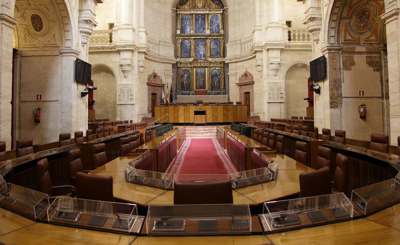 El salón de plenos del Parlamento de Andalucía.