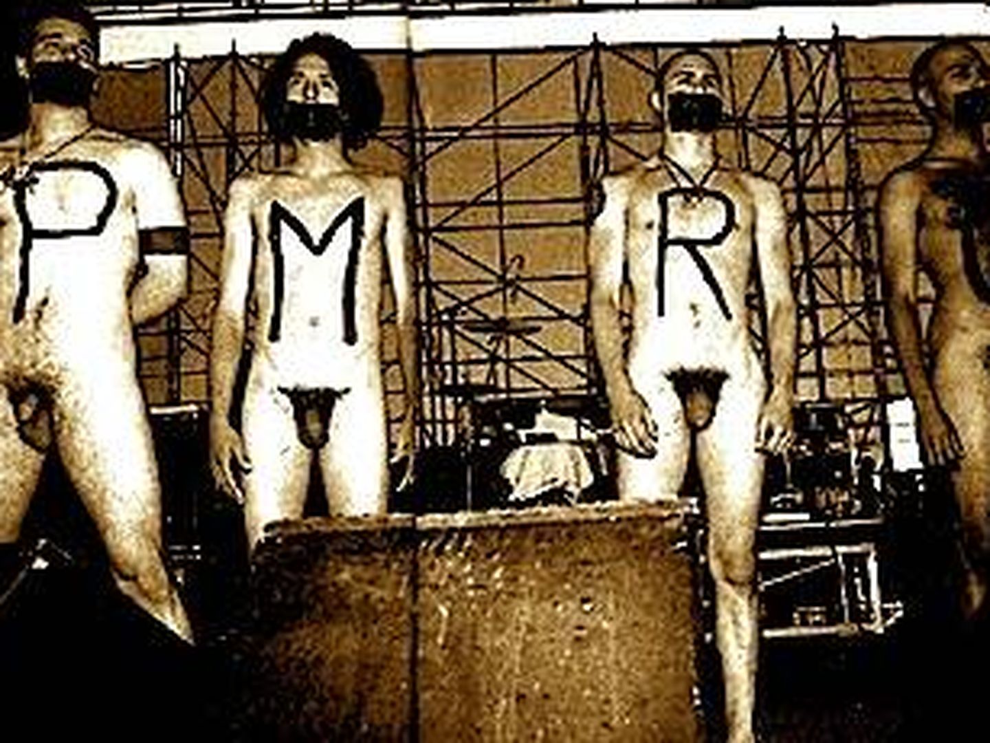 Rage Against The Machine durante su protesta en el festival Lollapalooza de 1993