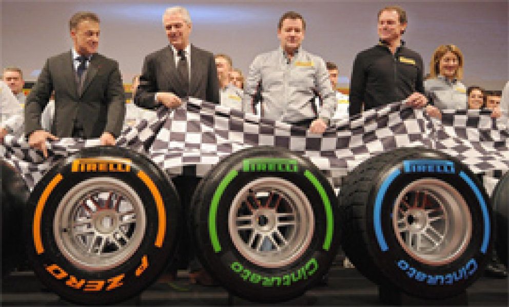 Foto: La FIA frena la presión de Red Bull para modificar los neumáticos