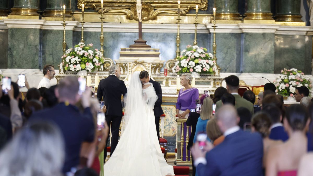 La boda de Ana Moya y Diego Conde: de la llegada de la novia a la romántica ceremonia