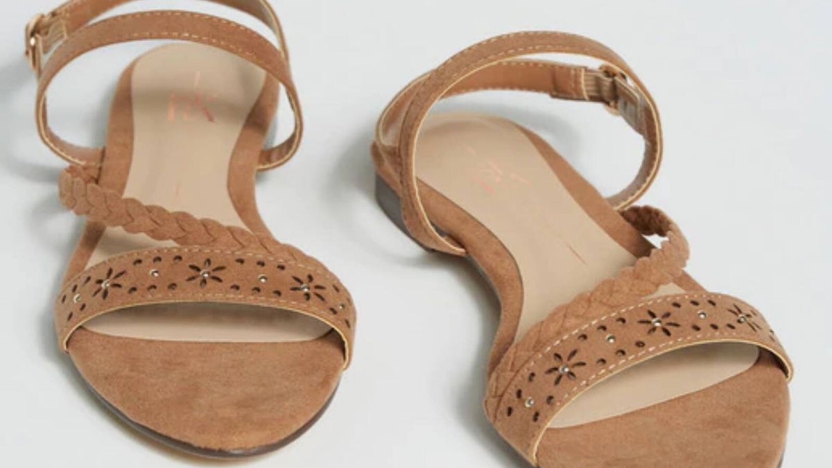 Estas sandalias planas de El Corte Inglés pegan con todo tu armario