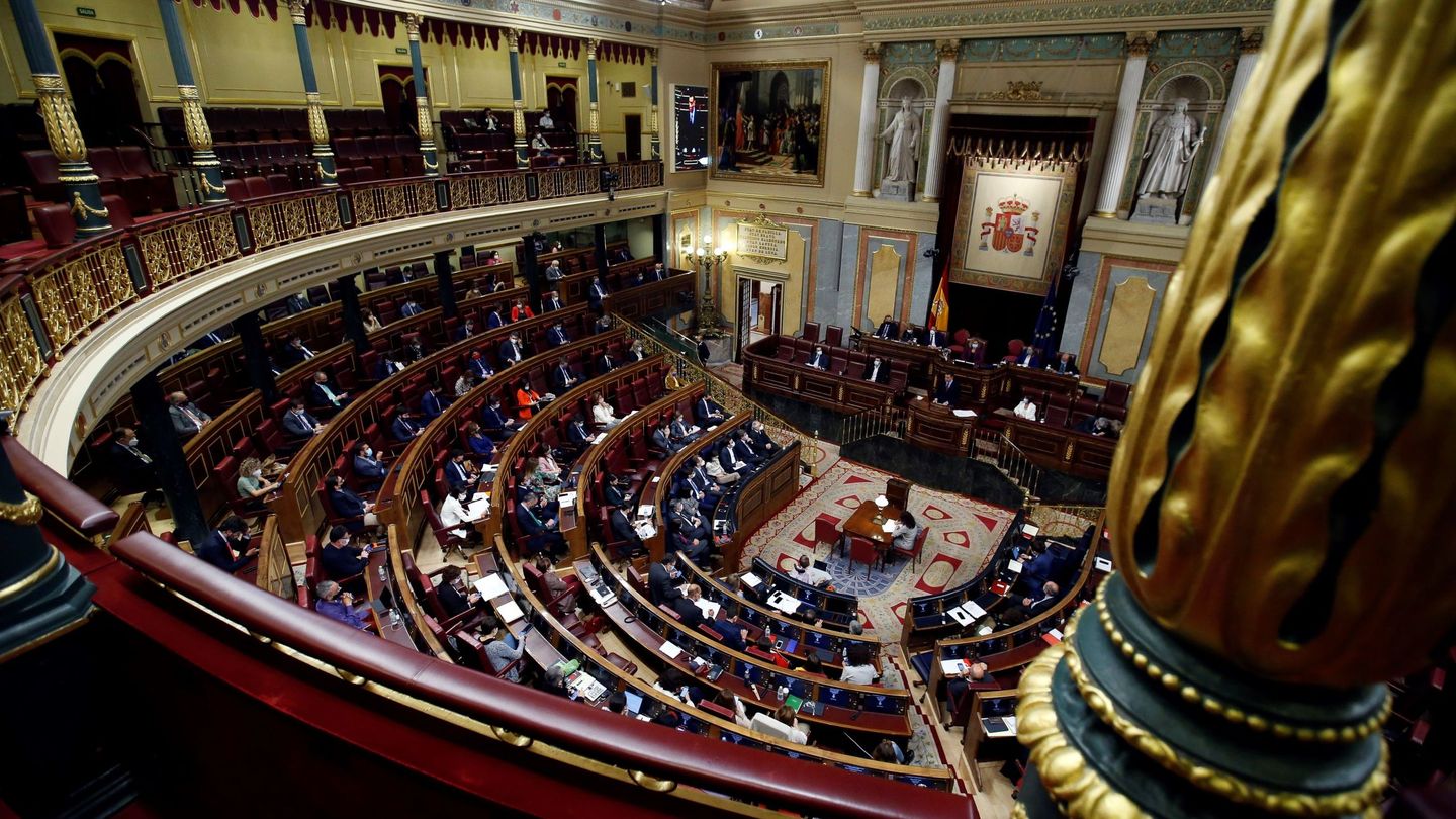 Vista del hemiciclo durante la intervención del presidente del Gobierno, Pedro Sánchez, en la moción de censura. (EFE)