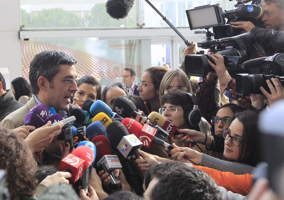 Foto: Madina, en la jornada de clausura de la Conferencia Política del PSOE. (Efe)