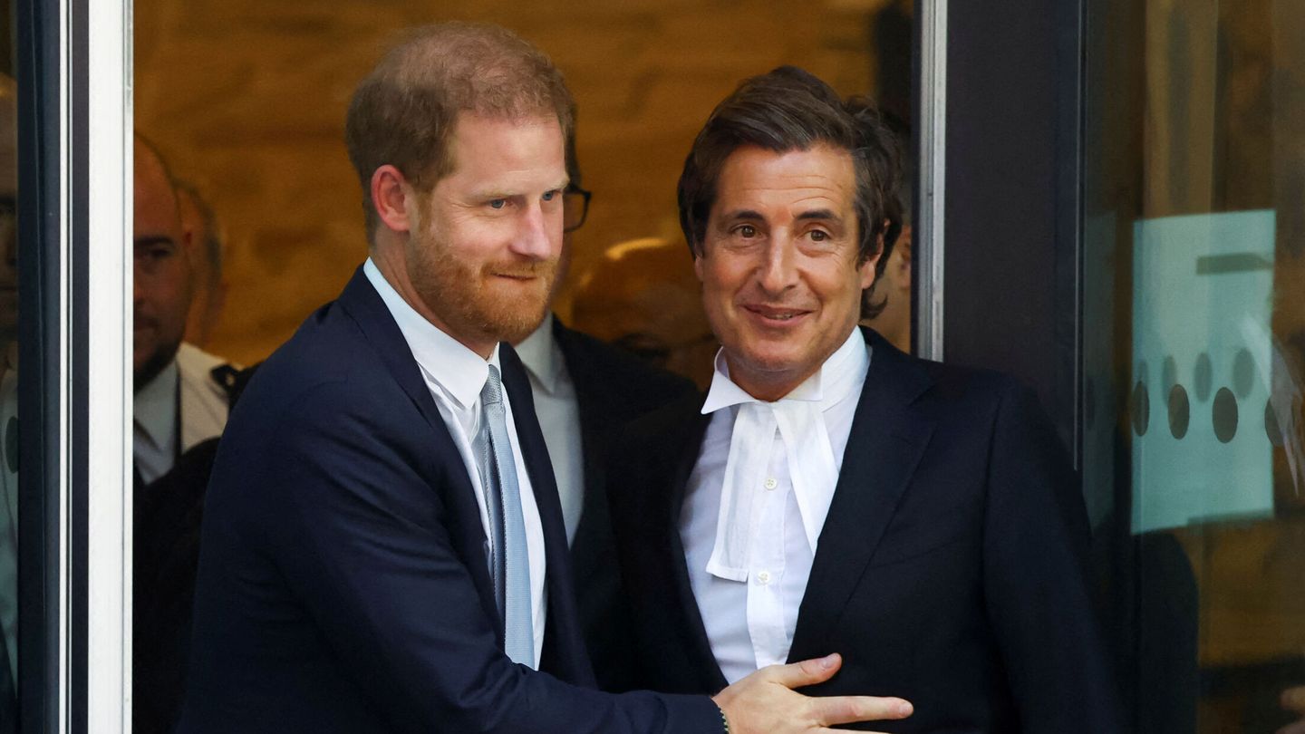 Harry y su abogado, en Londres el pasado mes de junio. (Reuters)