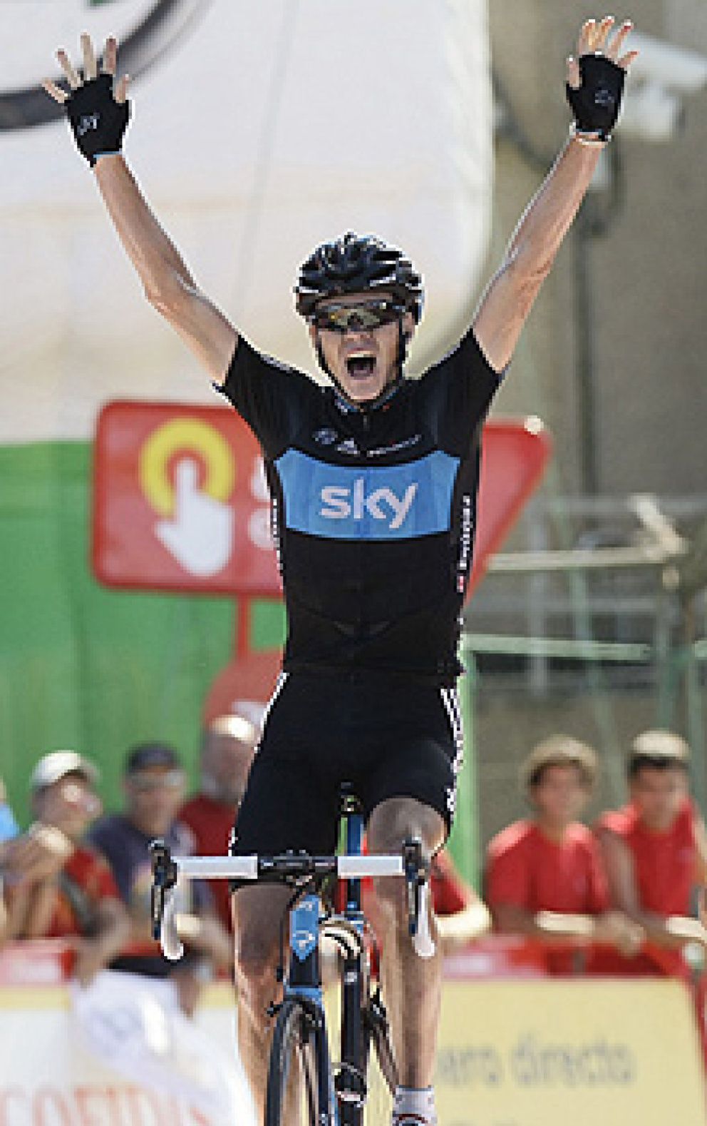Foto: Froome logra la victoria en la primera llegada en alto y Wiggins se coloca como líder del Tour