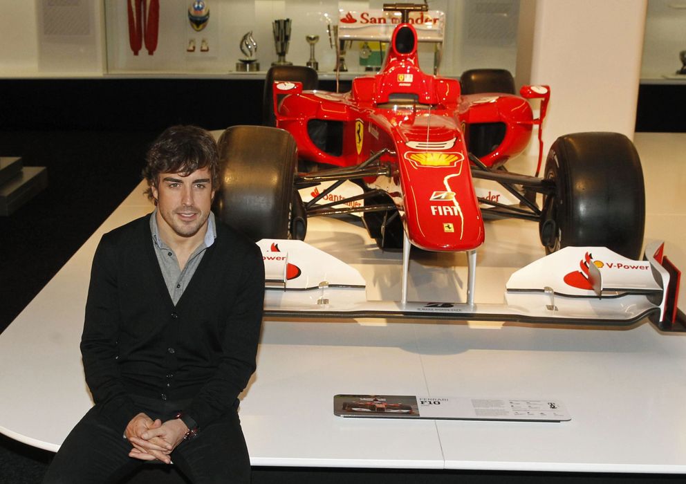 Foto: Fernando Alonso en la exposición que lleva su nombre y que en estos días está en Madrid.