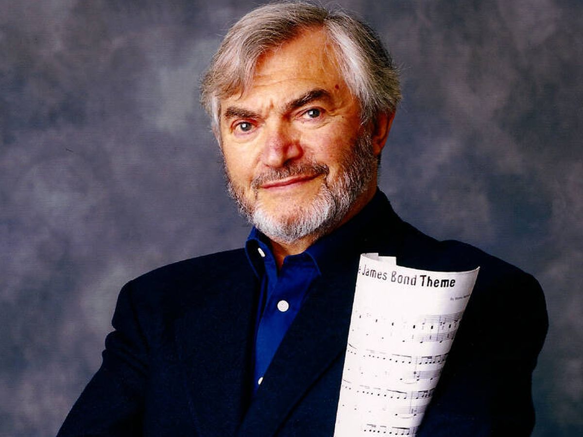 Foto: El músico Monty Norman, que compuso la banda sonora de las películas de la saga de James Bond. (Web oficial de Monty Norman) 