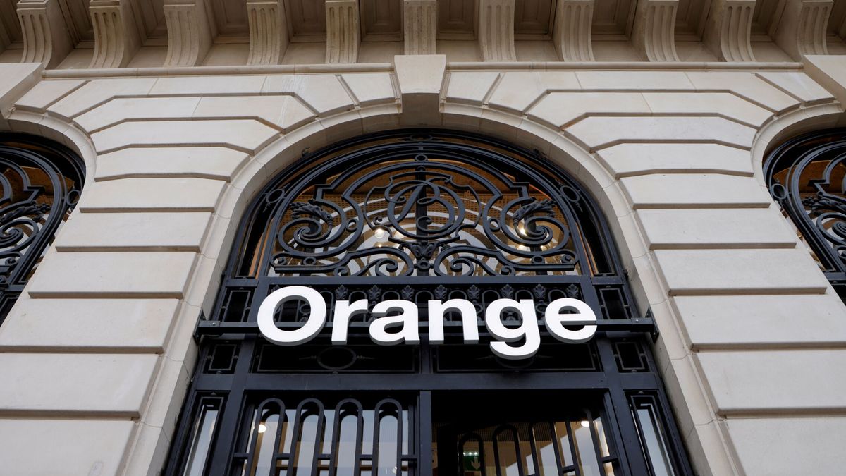 Orange volverá a emitir la Champions y LaLiga, pese considerar "oneroso" su coste
