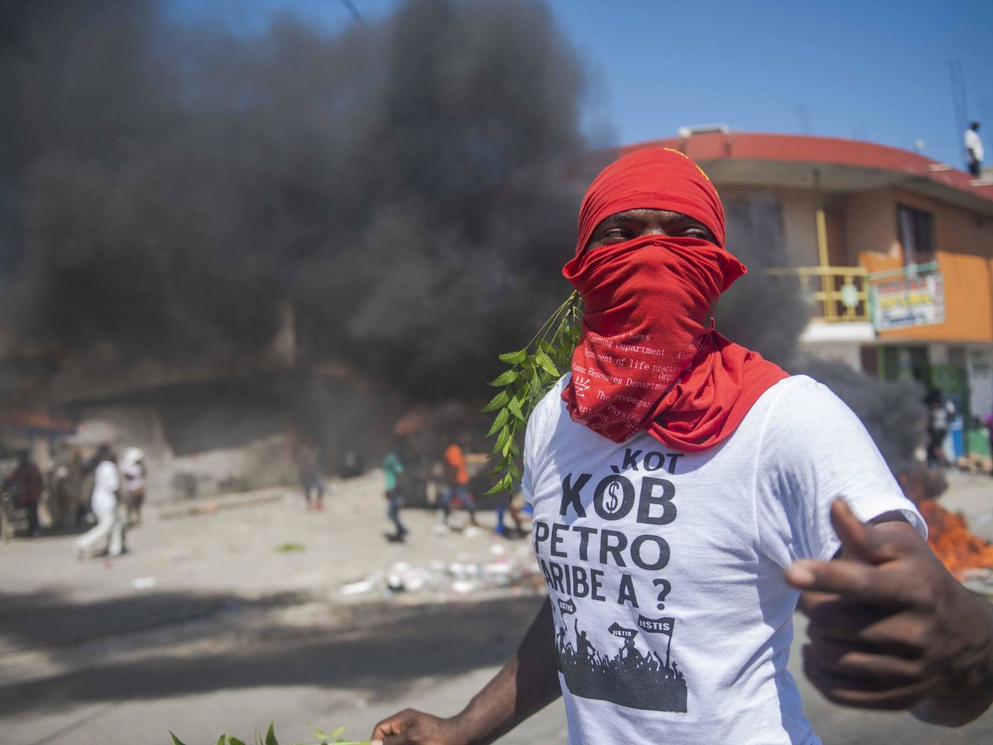 Disturbios en la capital, Puerto Príncipe, durante una manifestación anticorrupción, el 17 de octubre de 2018. (EFE)