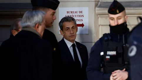 Noticia de La Justicia francesa confirma la condena de cárcel a Sarkozy por corrupción, pero no irá a prisión