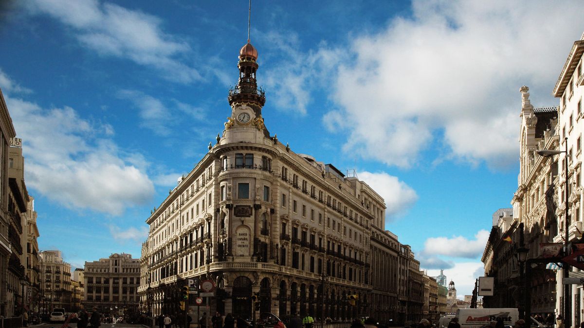 PP, PSOE y C's se alían para tumbar el veto hotelero de Carmena en el centro de Madrid