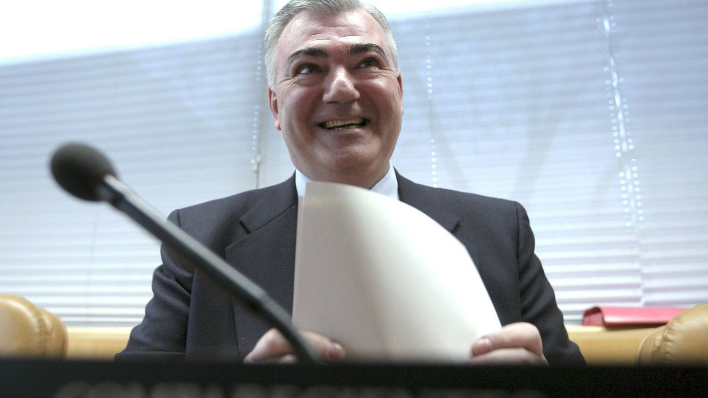 Carlos Mayor Oreja, consejero durante los ocho años de Gobierno regional de Alberto Ruiz-Gallardón. (EFE)
