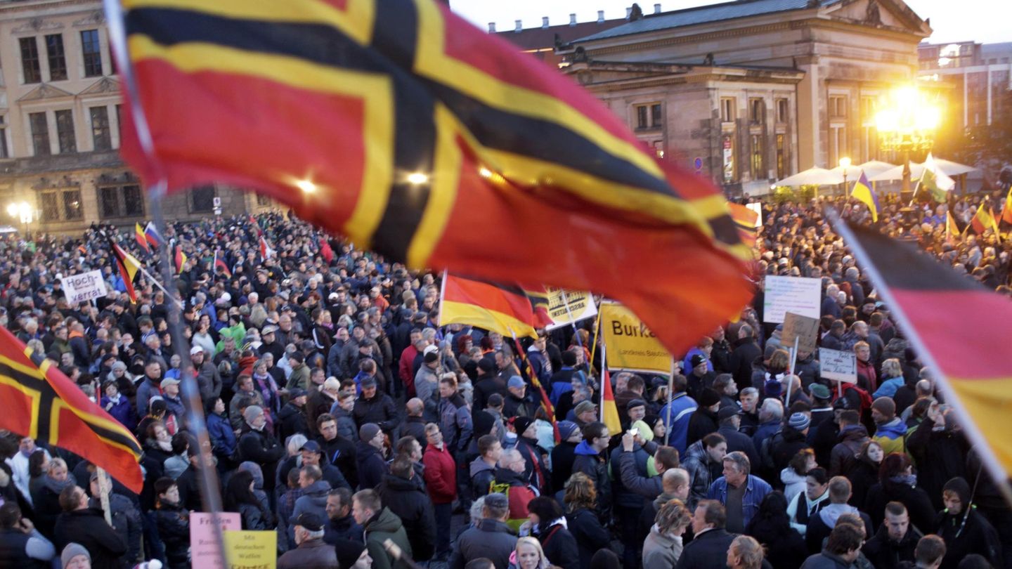 Una manifestación contra los inmigrantes organizada por PEGIDA en Dresde, Alemania. (Reuters)