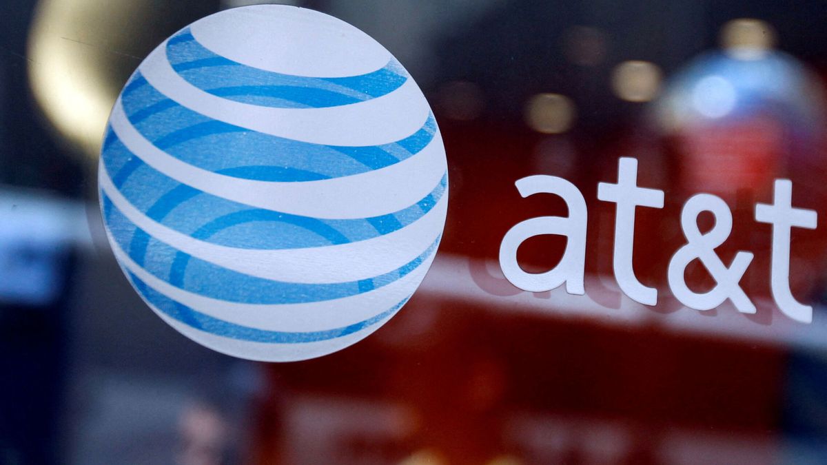 Un grupo de 'hackers' roba seis meses de registros de casi todos los clientes de la estadounidense AT&T