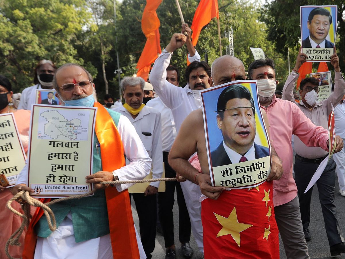 Foto: Manifestantes indios contra China (EFE)
