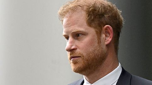 El príncipe Harry regresa a Reino Unido confirmando que no verá a Carlos III