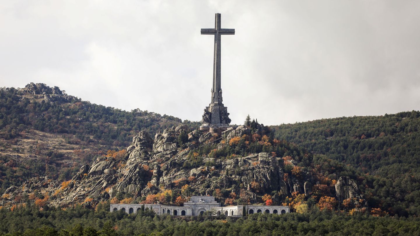 Vista panorámica del Valle de los Caídos, donde aún yace Franco, el pasado noviembre. (Reuters)