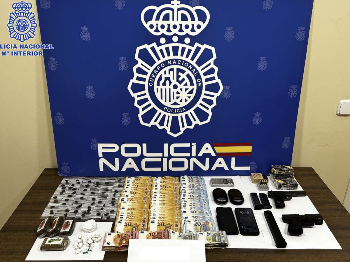Foto: La Policía Nacional ha detenido a veinte personas y ha desmantelado seis puntos de venta de droga desde principio de año en los distritos de Puente de Vallecas y San Blas. (EFE/Policía Nacional)