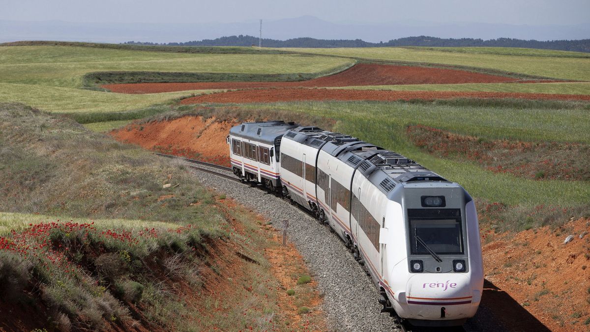 Sagunto-Zaragoza-Bilbao, el ferrocarril que quiere salvar a la industria española