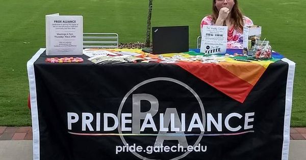 Foto: Scout Schultz, presidente de la Pride Alliance del Instituto Tecnológico de Georgia