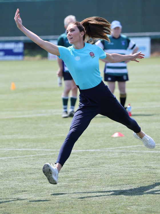Kate Middleton, en un entrenamiento de rugby. (CP)