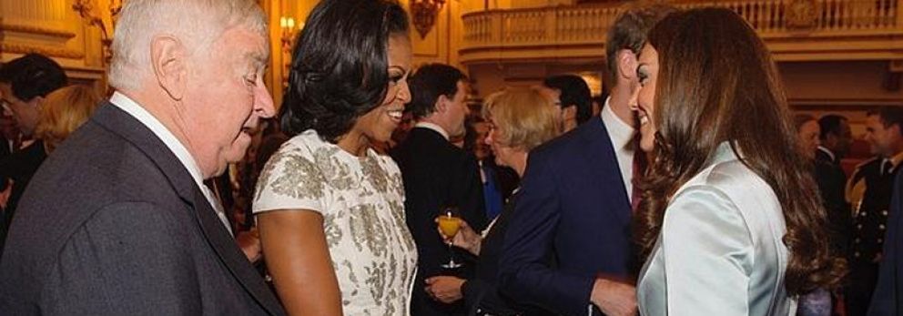 Foto: La polémica chaqueta de 5.500 euros que Michelle Obama llevó a Buckingham Palace