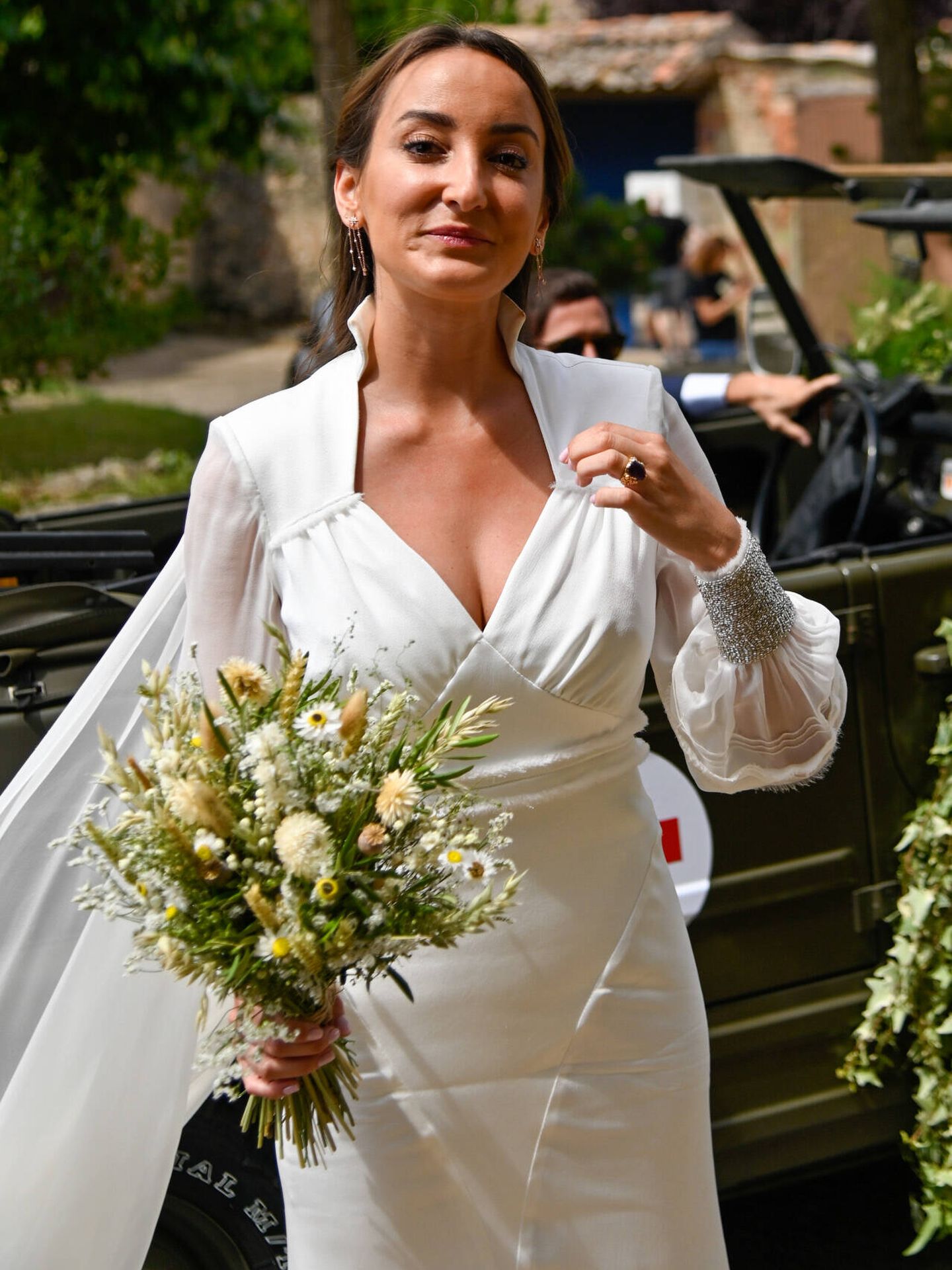 Lucía Pombo, vestida de Inuñez para su boda. (Gtres)