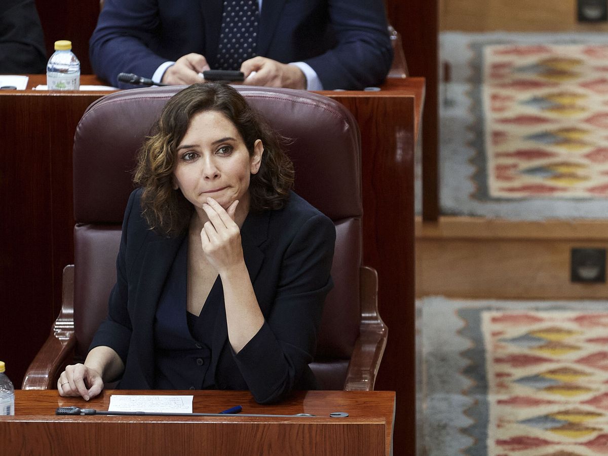 Foto: Isabel Díaz Ayuso, durante un Pleno en la Asamblea. (EFE/Miguel Oses)