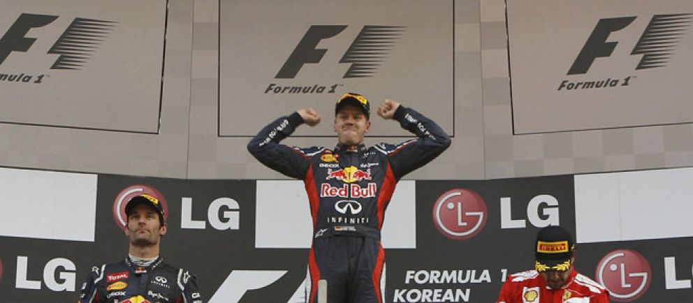 Foto: Vettel da un zarpazo al Mundial en Corea y arrebata el liderato a un Alonso resignado