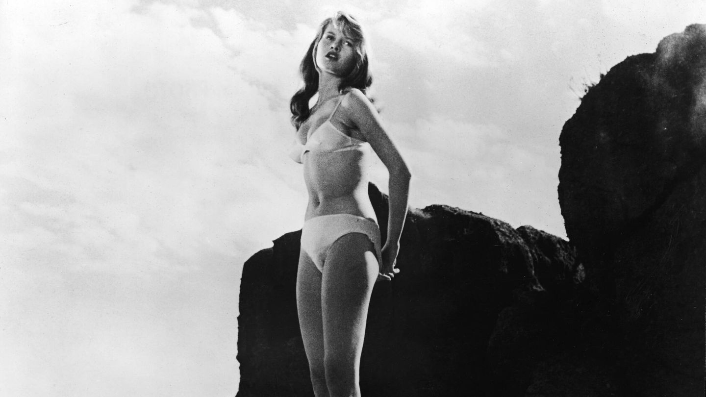 Brigitte Bardot en una escena de la película 'The girl in the bikini' (1953).