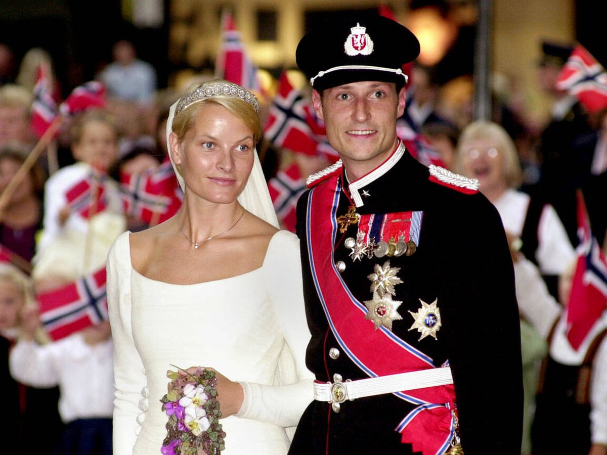 Foto: Mette-Marit y Haakon de Noruega, el día de su boda. (Getty)