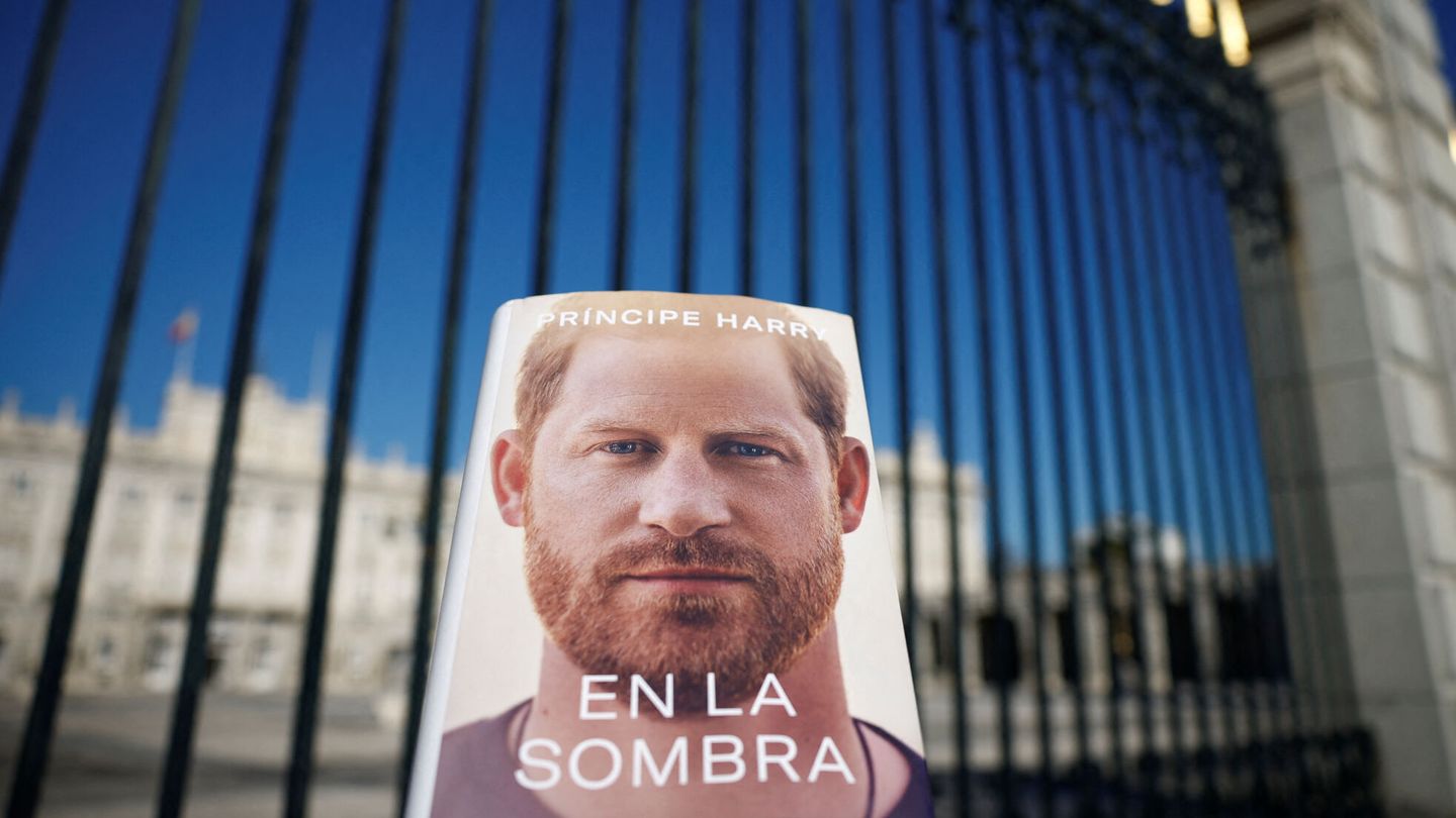 Las memorias del príncipe Harry se han puesto a la venta en España con antelación por error. (Reuters/Juan Medina)