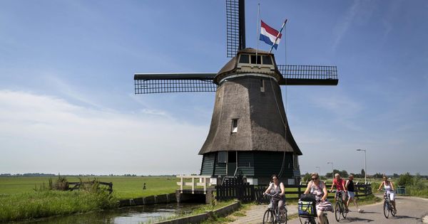Foto: Molino con la bandera de Holanda. (Reuters)