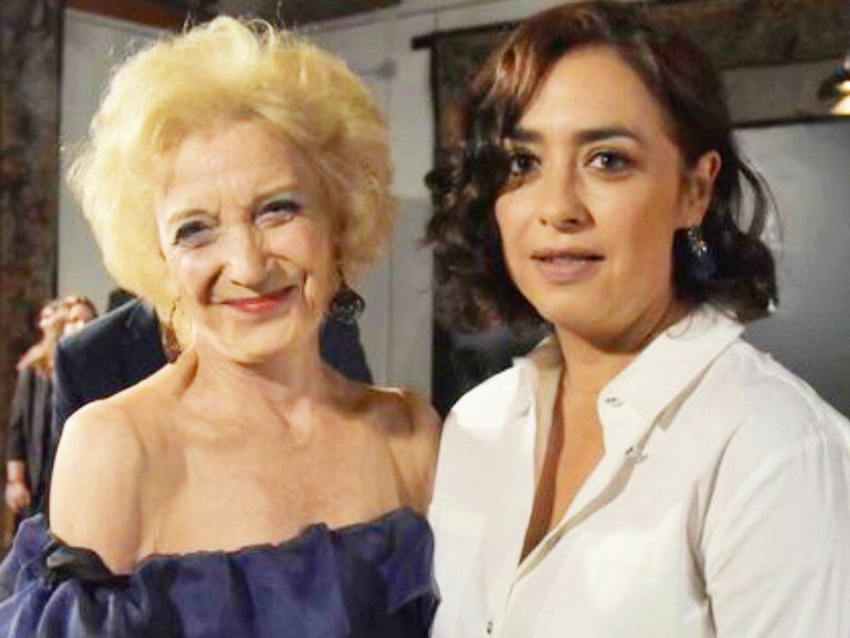 Foto: María Isasi y su madre, Marisa Paredes. (CP)