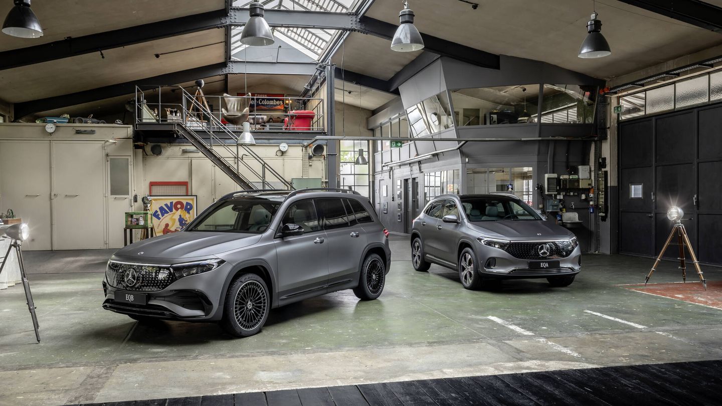 El EQB (izquierda) y EQA (derecha) serán dos de los protagonistas de Mercedes-Benz en el IAA.