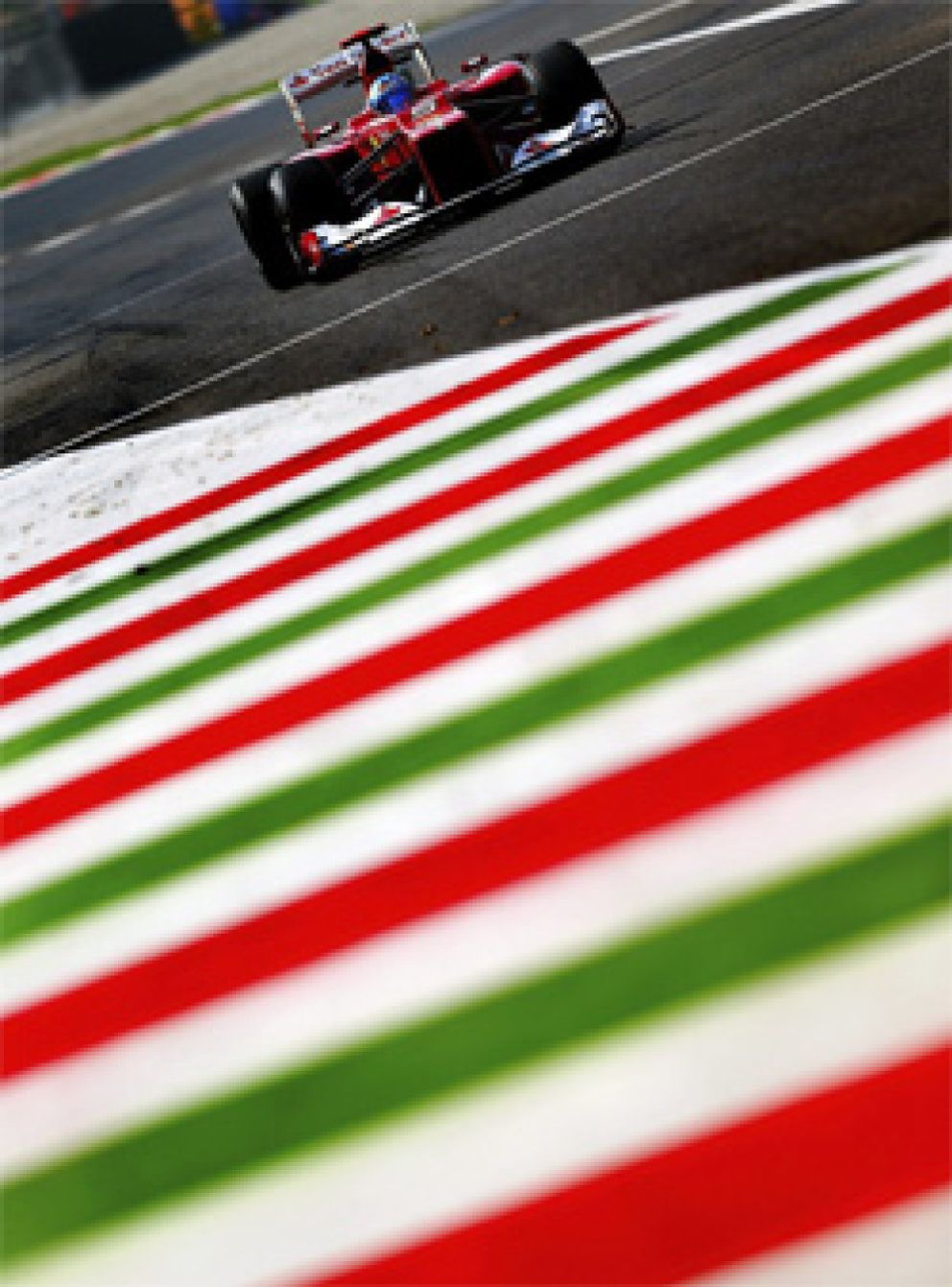 Foto: Alonso: "Gracias al trabajo de Massa, Ferrari dispone de toda la información necesaria"