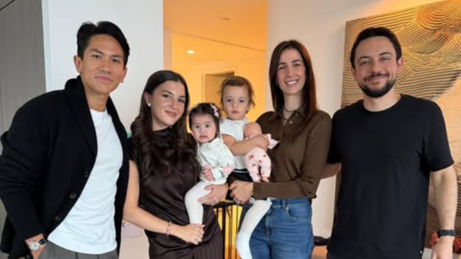 Foto: primer-encuentro-iman-jordania-zahra-brunei-nueva-etapa-amistad-principes