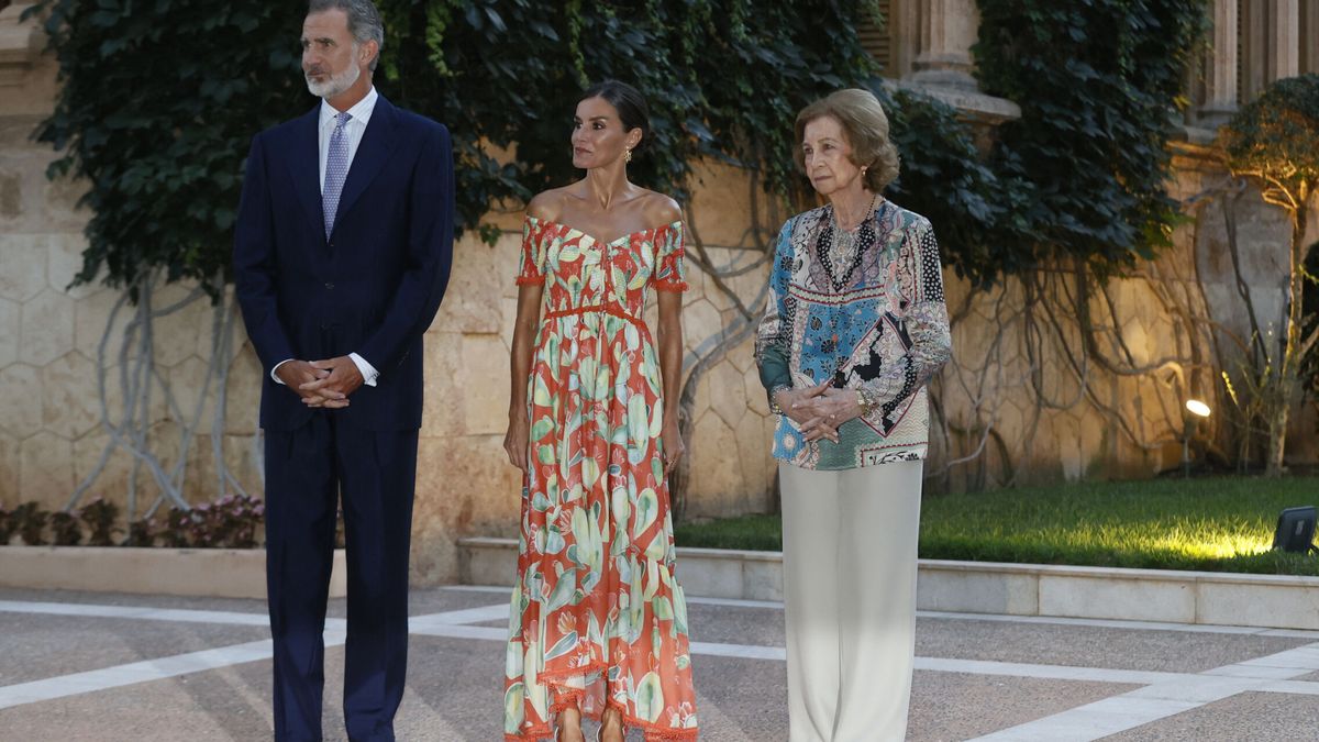De Burgos a Mallorca: el fin de semana por separado de Felipe, Letizia y la reina Sofía