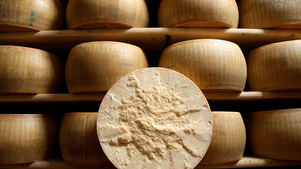 Apesta, pero lo adoramos: 10 cosas curiosas sobre el queso