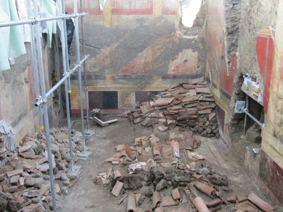 Foto: Aspecto de la obra de edificación en plena actividad descubierta en Pompeya. EFE/Parque Arqueologico de Pompeya